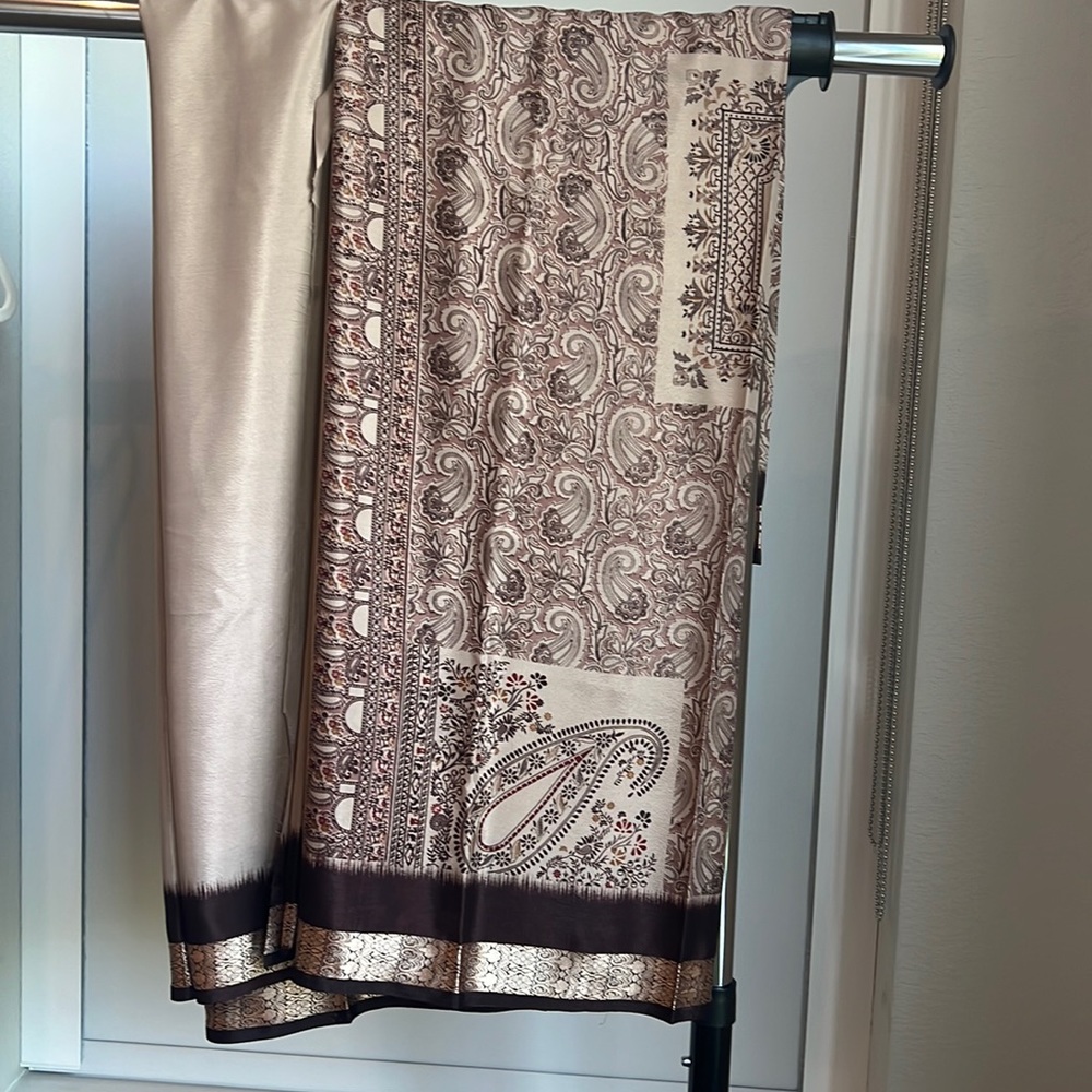 Light weight saree..Indian clothing